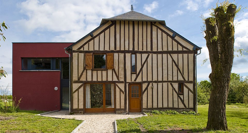 Comment rénover une façade de maison ancienne ?